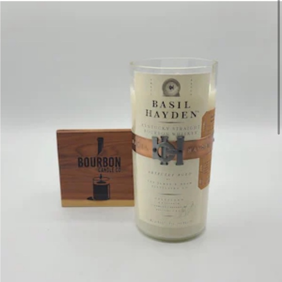 Basil Hayden Kentucky Bourbon Whiskey 750 ml bottle (empty) - Picture 3 of 14